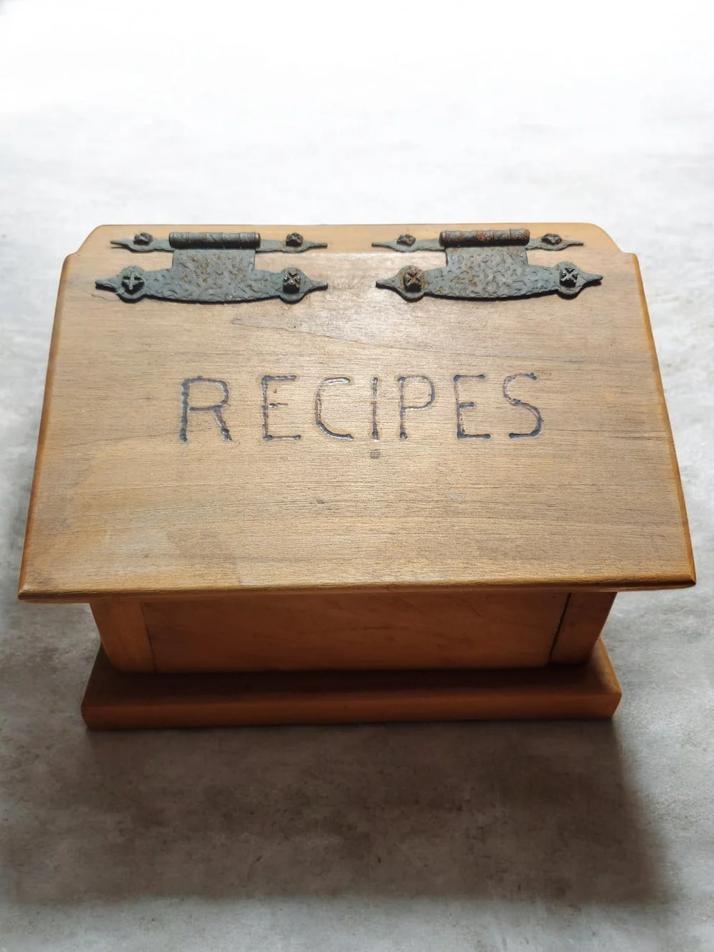 Wood Recipe Box with Hinged Lid - Natural Brown